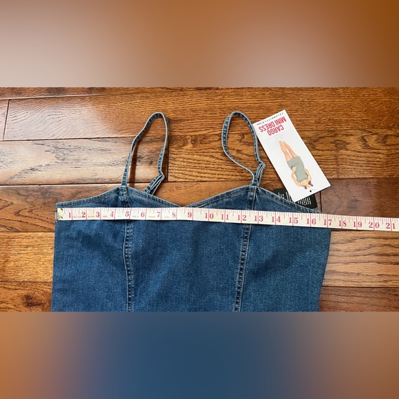 NWT- Celebrity Pink Jeans Smocked Back Dress with Cargo Pockets Sz L - Picture 4 of 10